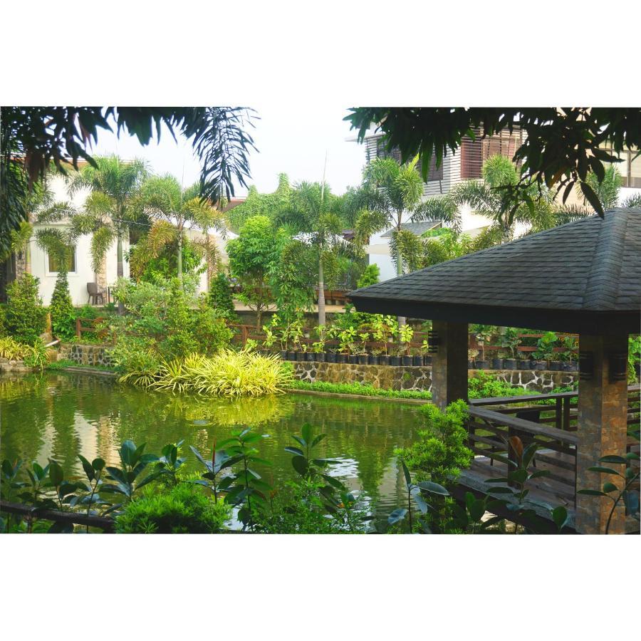Floating Sanctuary Resort Powered By Cocotel Bulacan Eksteriør billede