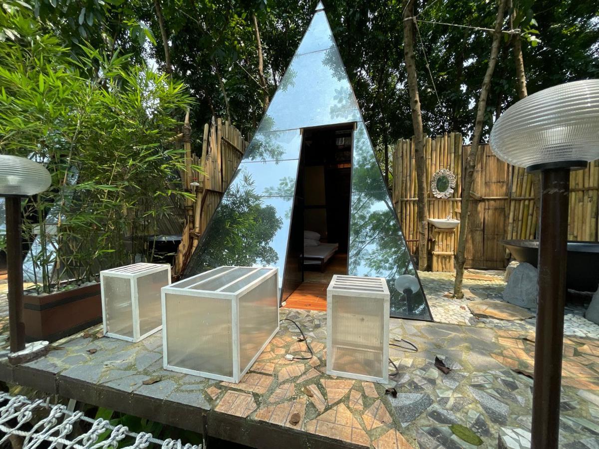 Floating Sanctuary Resort Powered By Cocotel Bulacan Eksteriør billede