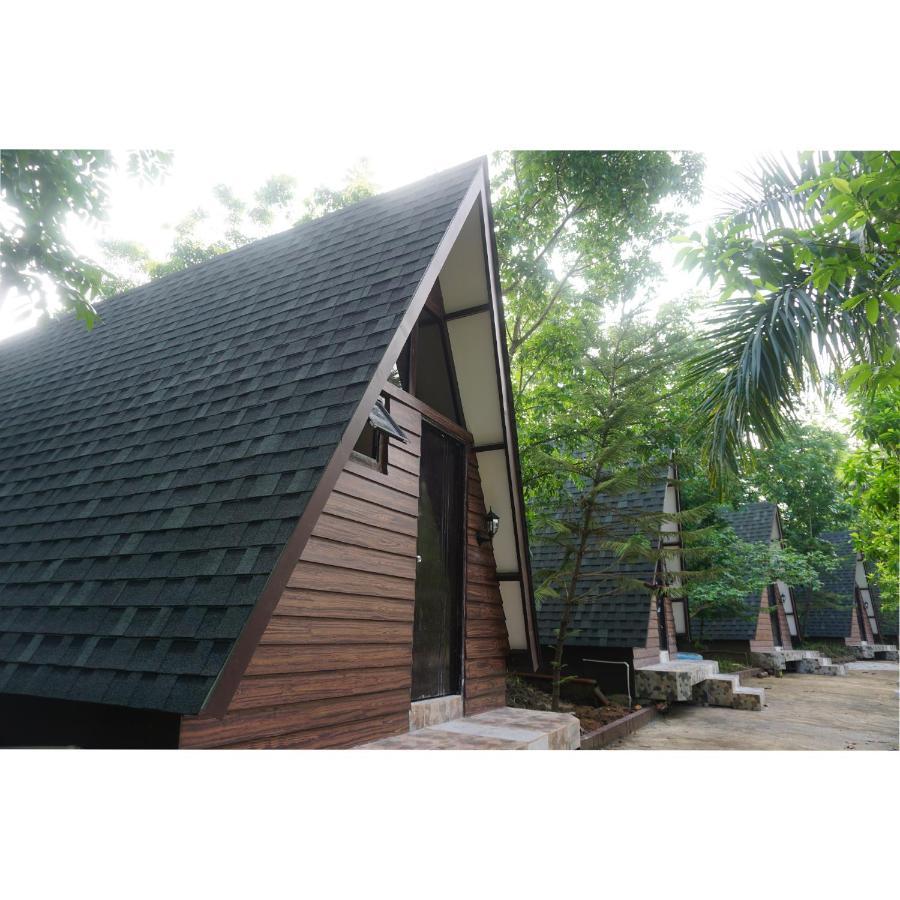 Floating Sanctuary Resort Powered By Cocotel Bulacan Eksteriør billede