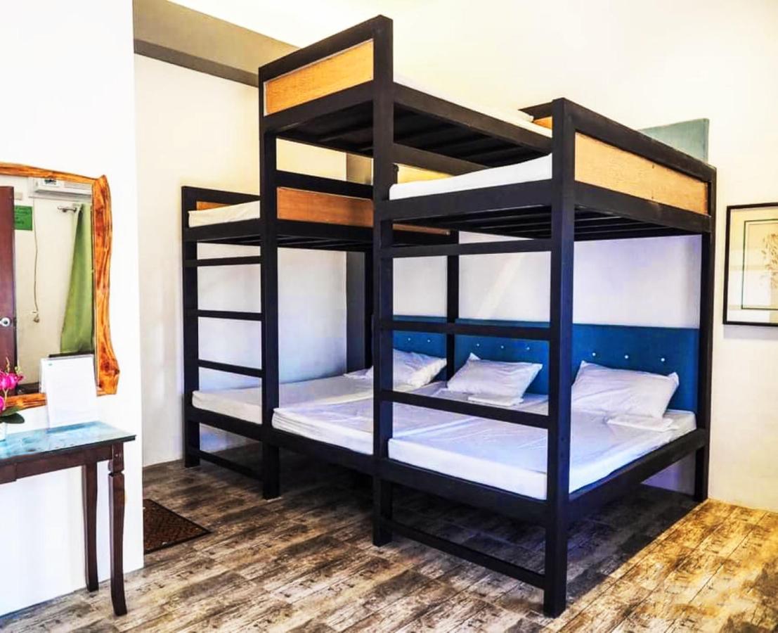 Floating Sanctuary Resort Powered By Cocotel Bulacan Eksteriør billede