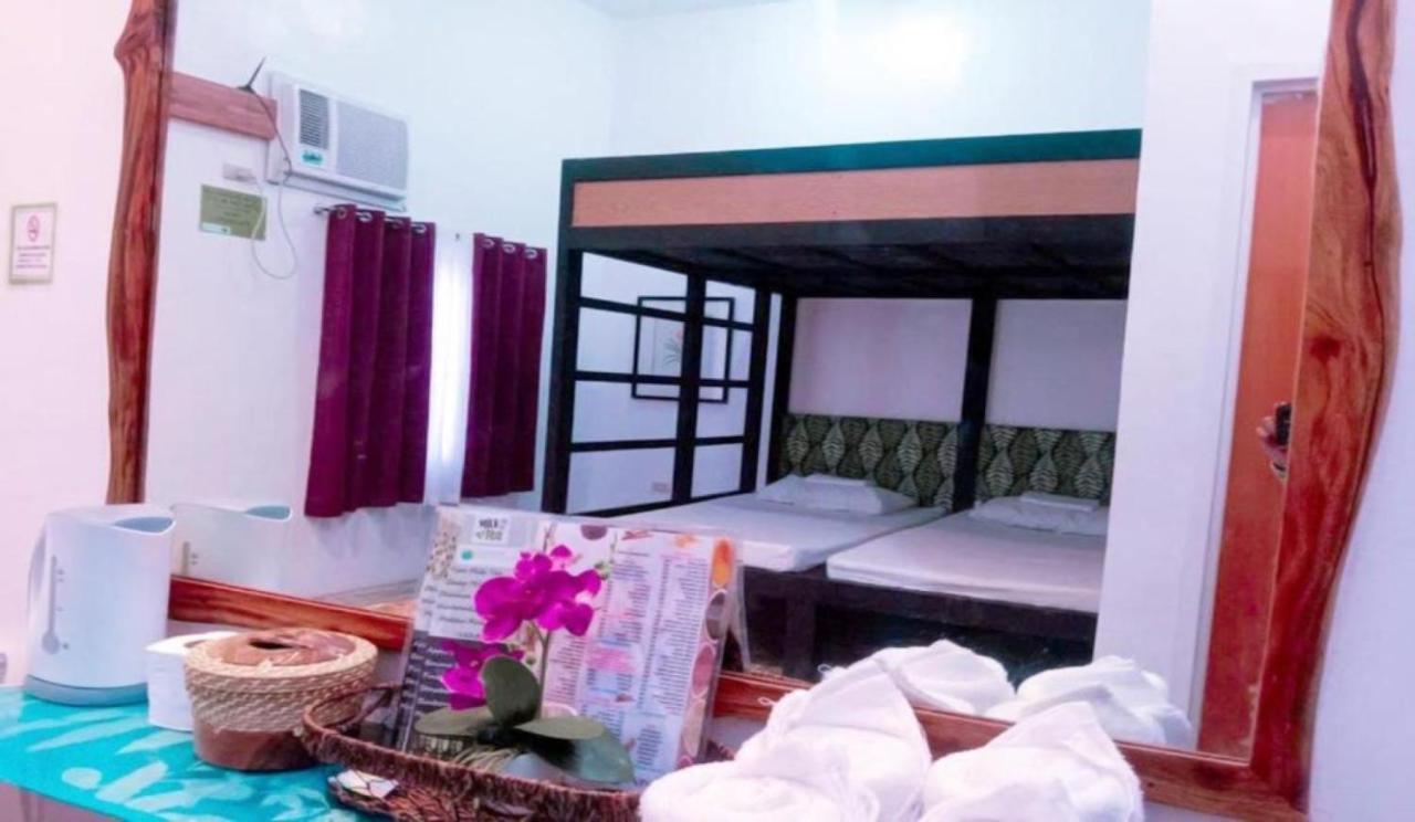 Floating Sanctuary Resort Powered By Cocotel Bulacan Eksteriør billede
